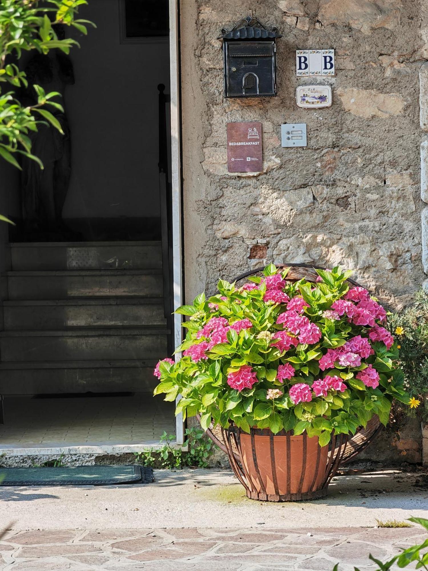 Lamagia Di Corte Moronati Couette-café *
